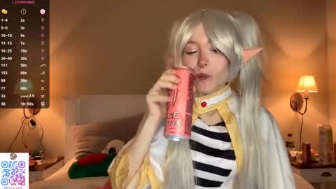 Snapshot of bella_gasp chatting on October 11, 5:22 pm Jane online show from October 11, 5:22 pm