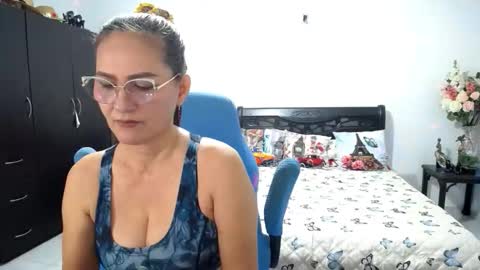 Bella online show from January 9, 12:24 am