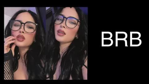 Snapshot of bella_hamilton chatting on June 13, 2:31 am bella_hamilton online show from June 13, 2:31 am