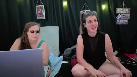 Bella James online show from November 18, 8:02 pm