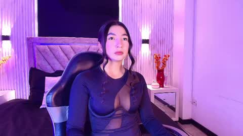 Snapshot of bella_martini_ chatting on May 18, 12:22 pm bella_martini_ online show from May 18, 12:22 pm