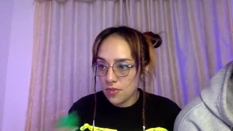 Snapshot of bella_mc chatting on February 7, 11:19 pm bella_mc online show from February 7, 11:19 pm