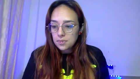 Snapshot of bella_mc chatting on February 17, 5:41 pm bella_mc online show from February 17, 5:41 pm