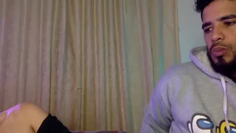 Snapshot of bella_mc chatting on February 22, 10:52 pm bella_mc online show from February 22, 10:52 pm