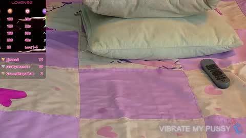 Snapshot of bella_moonlight_cr chatting on March 2, 5:08 am BELLA online show from March 2, 5:08 am