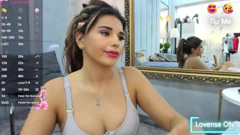 Snapshot of bella_posh chatting on October 14, 7:42 am bella_posh online show from October 14, 7:42 am