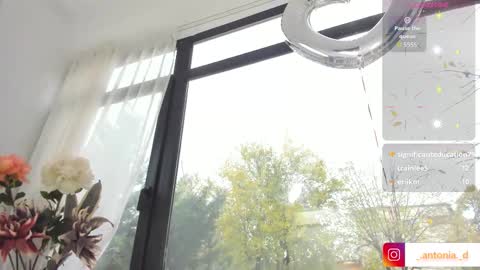 Snapshot of bella_posh chatting on November 15, 8:44 am bella_posh online show from November 15, 8:44 am