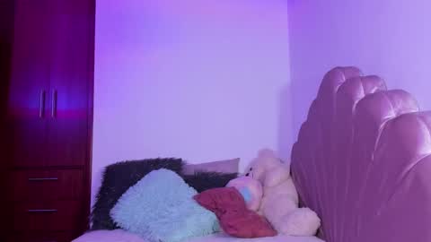 Valeria Model Independent online show from February 11, 4:17 am