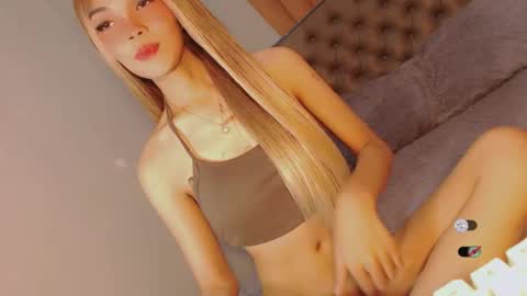 Snapshot of bella_tara chatting on February 11, 4:28 am Bella online show from February 11, 4:28 am