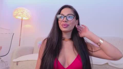 Bella online show from October 21, 7:25 pm