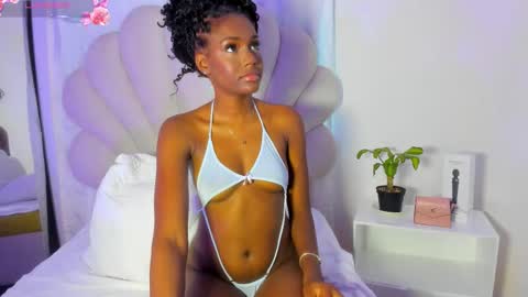 Bella Dajud online show from January 14, 10:36 pm