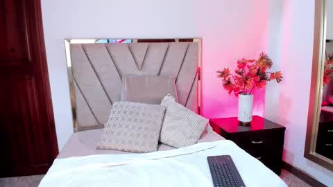 Bella Rose online show from March 8, 12:20 pm