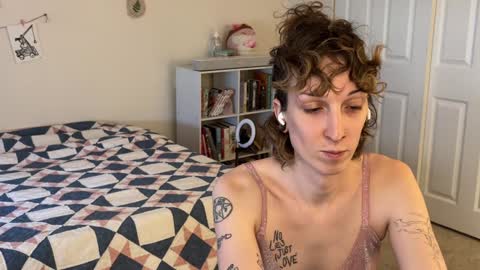 Snapshot of bellababy444 chatting on January 28, 5:14 pm bellababy444 online show from January 28, 5:14 pm