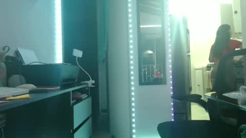 bellabbys8 online show from December 3, 8:00 am