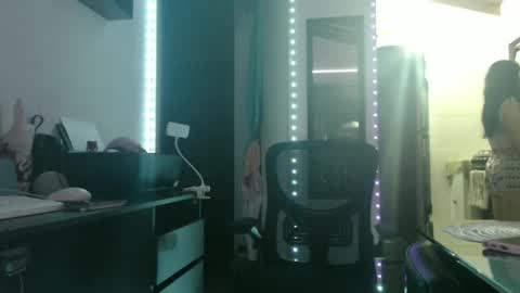 bellabbys8 online show from December 4, 8:23 am