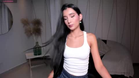  Bella C  online show from March 22, 6:00 pm