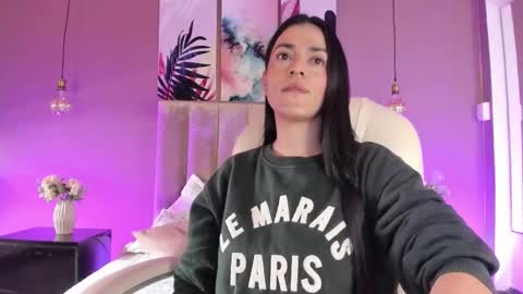 Bella Clair online show from November 4, 3:55 pm