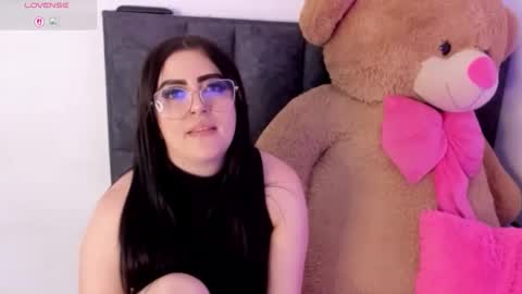 bella cruz online show from April 8, 9:48 pm