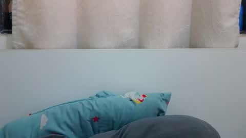 bellacrystall online show from March 23, 6:39 am