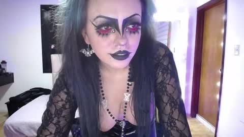 belladona_trix online show from October 31, 7:04 pm