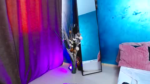 Snapshot of belladoyle chatting on February 24, 12:59 pm belladoyle online show from February 24, 12:59 pm