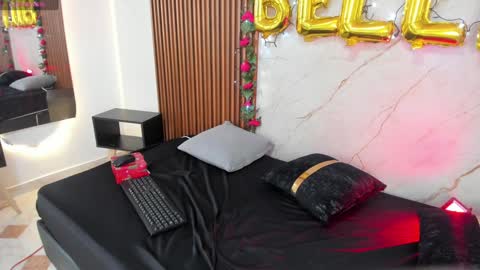 belladuboiss_ online show from December 22, 4:48 pm