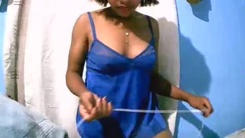 bellaena online show from November 20, 5:45 pm