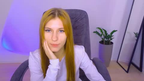 BellaFoxi online show from October 28, 12:41 pm