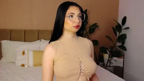 Diana online show from June 3, 6:49 am