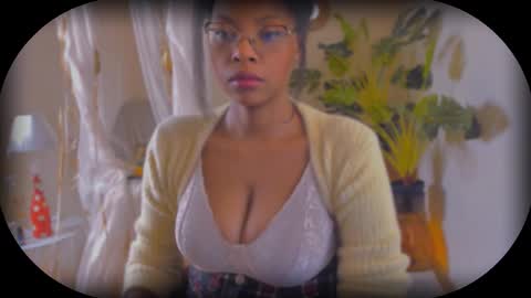 Snapshot of bellahproudly chatting on November 8, 12:44 am Bellah online show from November 8, 12:44 am