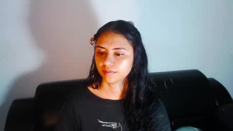 Snapshot of bellaluxxs chatting on June 6, 10:25 pm MY NAME IS BELL online show from June 6, 10:25 pm