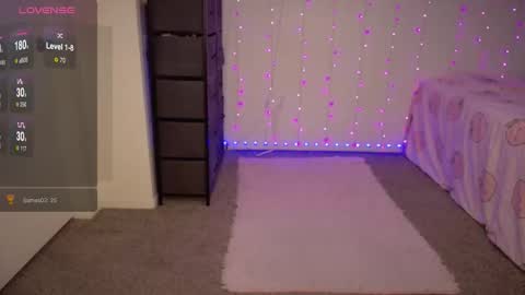 Bella Monroe online show from December 22, 4:53 am