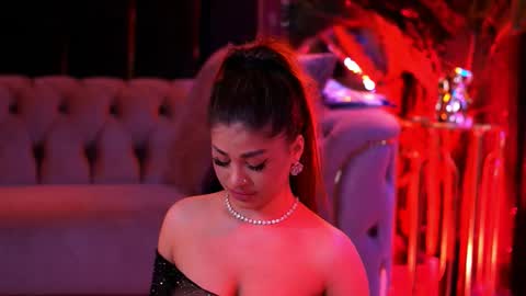 Bella online show from February 15, 6:37 pm