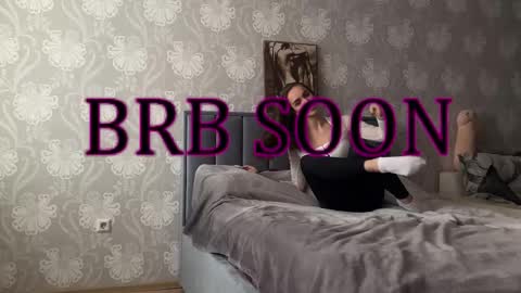 bellaparker_ online show from October 27, 9:13 am