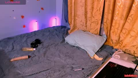 bellaqueen0701 online show from November 5, 9:26 pm