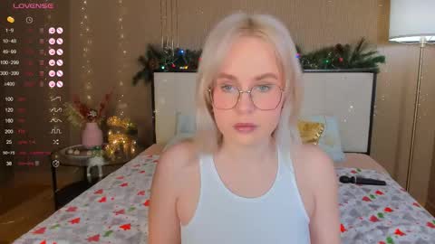 Snapshot of bellatip chatting on January 10, 1:18 am Bella online show from January 10, 1:18 am