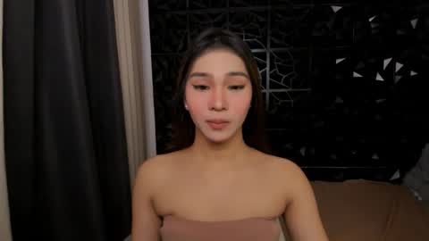 Snapshot of bellatrixnoir69 chatting on June 27, 4:28 am bella online show from June 27, 4:28 am