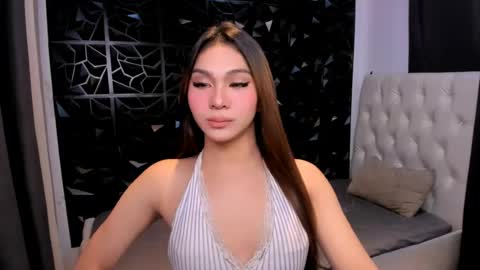 Snapshot of bellatrixnoir69 chatting on August 7, 8:05 am bella online show from August 7, 8:05 am