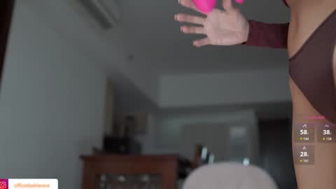 Belle Adrienne  IG  online show from March 1, 12:45 am