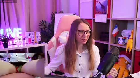 Alice online show from April 8, 6:46 am