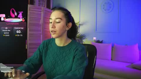 Snapshot of belle_via chatting on October 14, 4:08 pm Bella online show from October 14, 4:08 pm