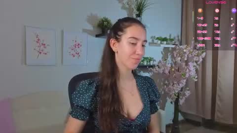 Snapshot of belle_via chatting on July 13, 10:51 am Bella online show from July 13, 10:51 am