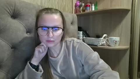 Amelia online show from November 7, 10:21 pm