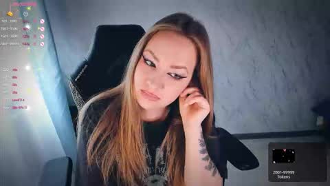 Your Annabelle Wolf  online show from October 10, 10:14 am