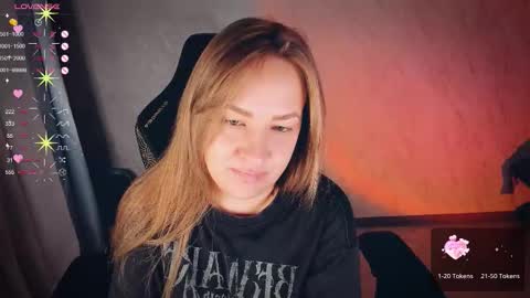 Your Annabelle Wolf  online show from October 15, 3:23 pm