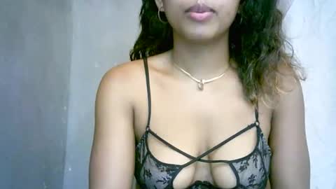 Snapshot of bellibellah chatting on February 24, 12:14 pm BelliBellah online show from February 24, 12:14 pm