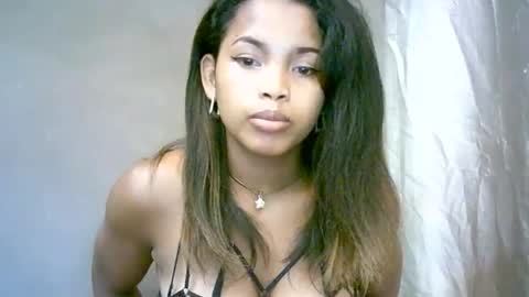 BelliBellahX online show from April 16, 1:45 pm