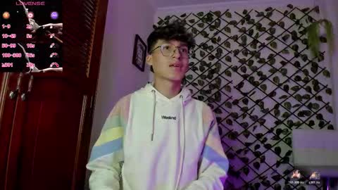 Neon online show from December 15, 12:09 pm