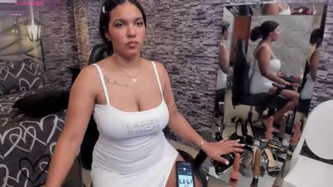 Belly online show from January 15, 2:54 pm