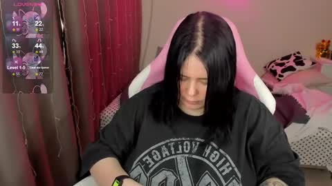 LinaBoo online show from March 27, 10:15 am